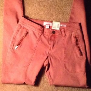 BRAND NEW WITH TAGS ROSEY RED SKINNY JEANS!!